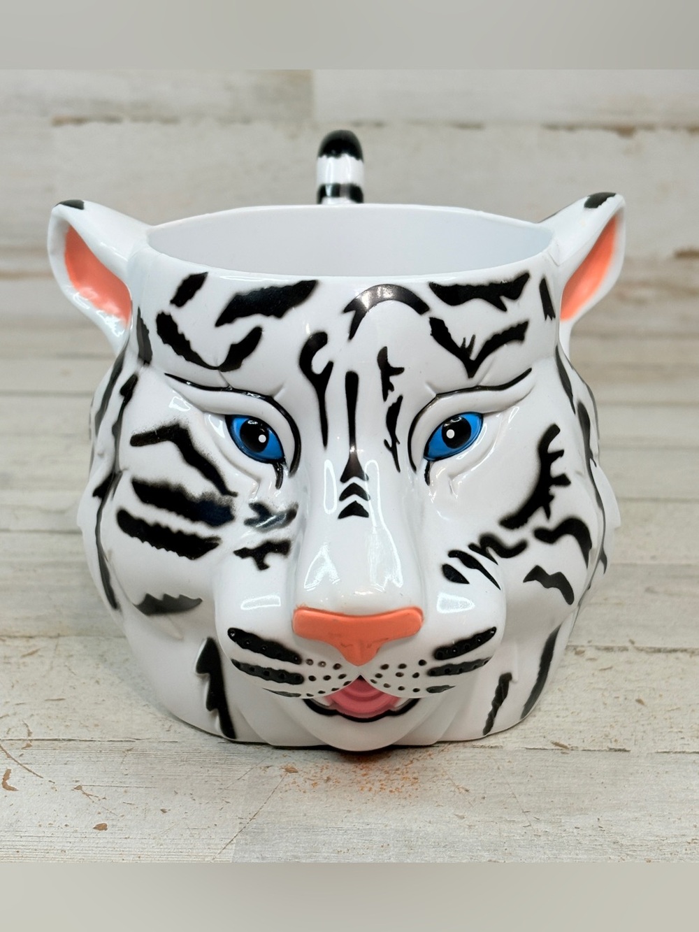 Vintage Ringling Bros Barnum Bailey Circus White Tiger Mug Collectible Cup